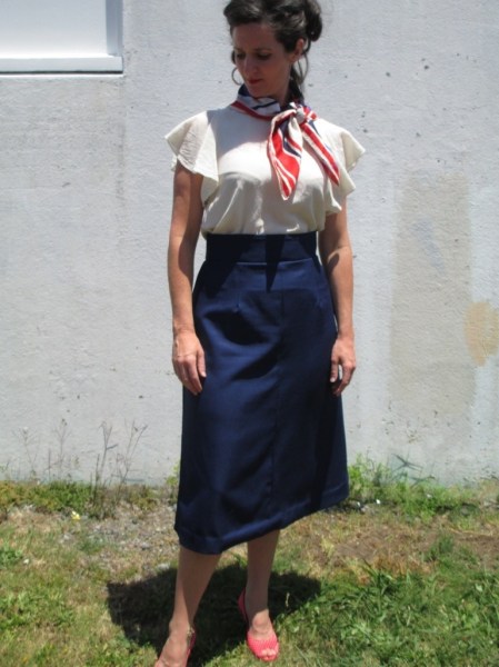 Vogue 2759 four gore skirt complete long