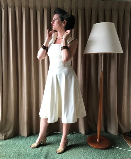 Academy 3568 cream short version tall with lamp