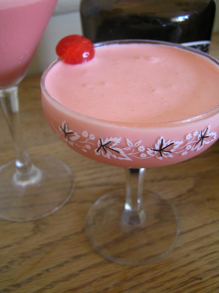 New cocktail, Mad Men inspired of course!  The Waterview&nbsp;Sunset…