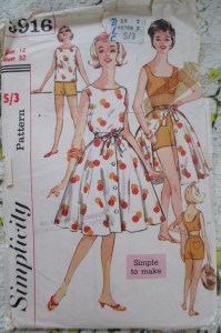 Simplicity 3916