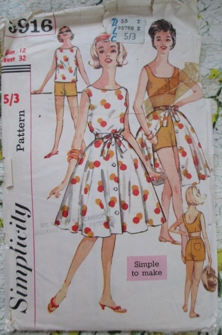 Simplicity 3916
