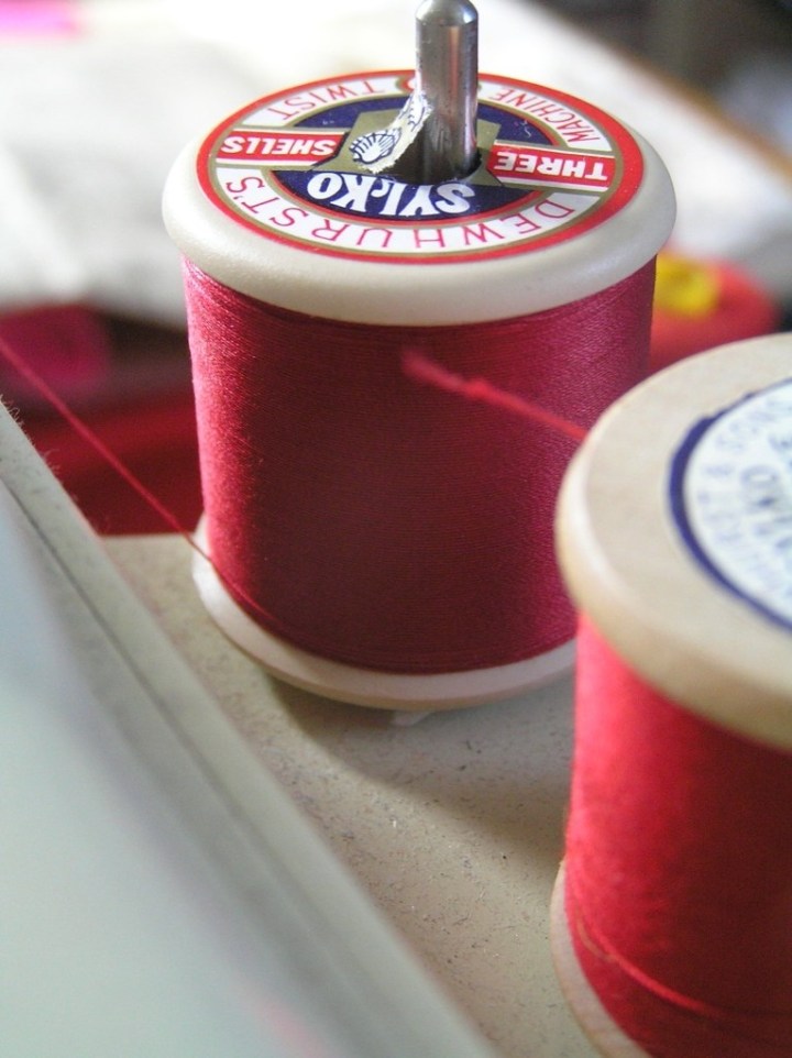 Simplicity 3107 in red, and the saga&nbsp;unfolds…