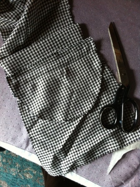 welt pockets scissors