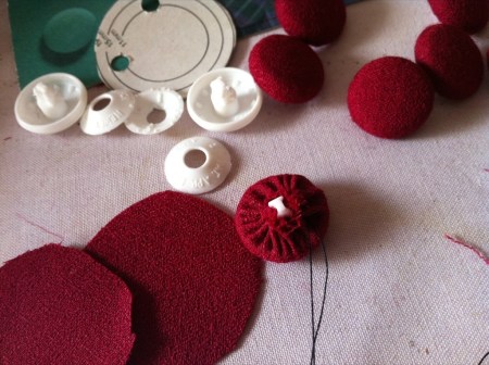 Vogue 1195 self button making