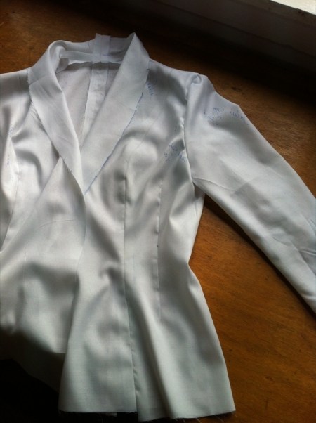 toile on the table close