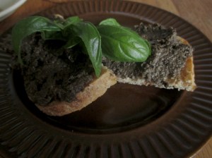 Tapenade on toast