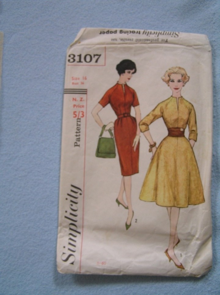 Simplicity 3107 in blue&nbsp;Crimplene