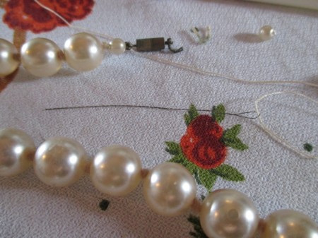 vintage necklace pearl clasp with threader