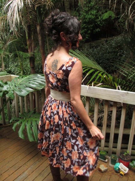 Simplicity 3426 back