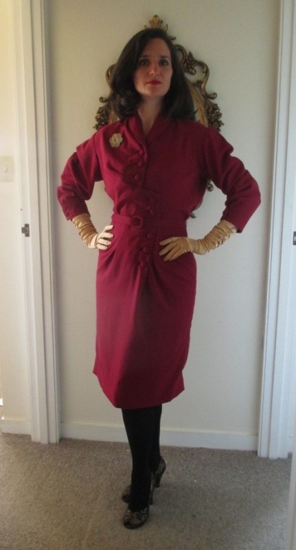 Vogue 1195 complete tall hands on hips