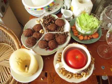 Luna's party table food detail