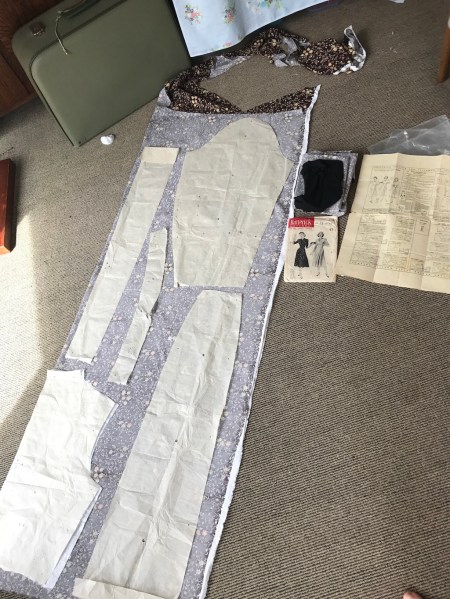 butterick 6299 pattern lay up