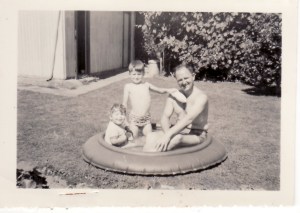 Chris Robt and Robbie in a paddling pool