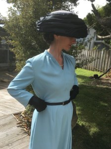 Advance 6190 complete bodice hat turned