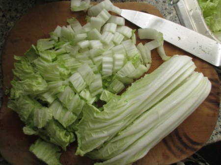 Kimchi chopping wong bok
