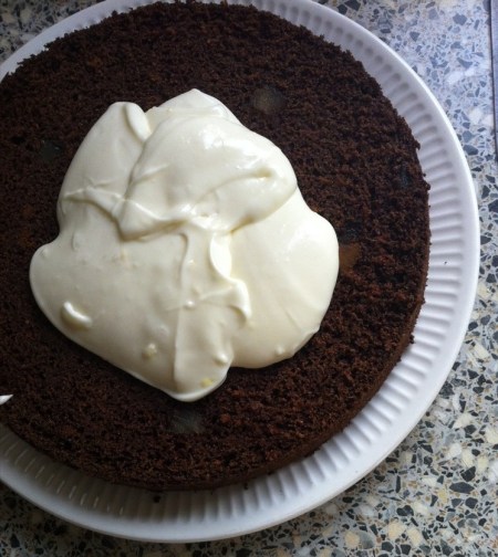 icing the carrot cake