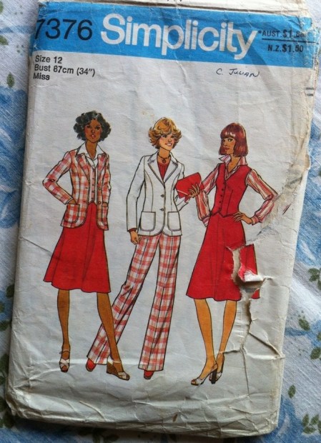 Simplicity 7376 70s suit pattern