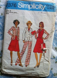 Simplicity 7376 70s suit pattern
