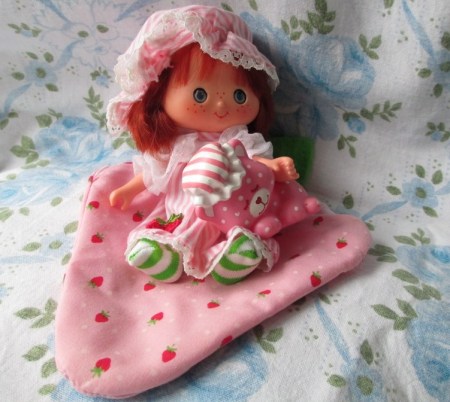Vintage Strawberry shortcake sweet sleeper