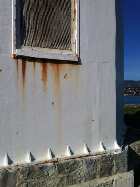 boulderbank lighthouse rusty window