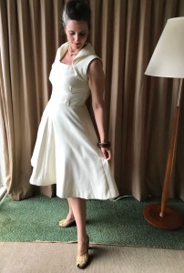 Academy 3568 cream short version skirt tall